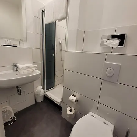 Отель Rosengarten 3*