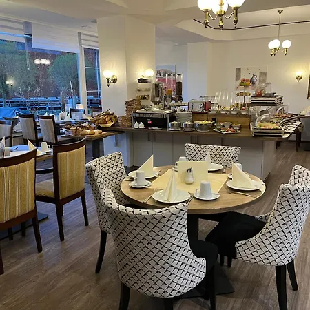 Отель Rosengarten 3*