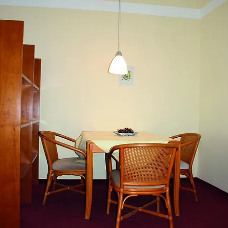 Отель Rosengarten 3*